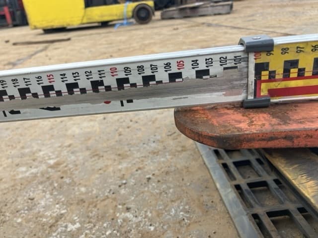 FORKLIFT NAIL — Auction (lot 8461-16559)