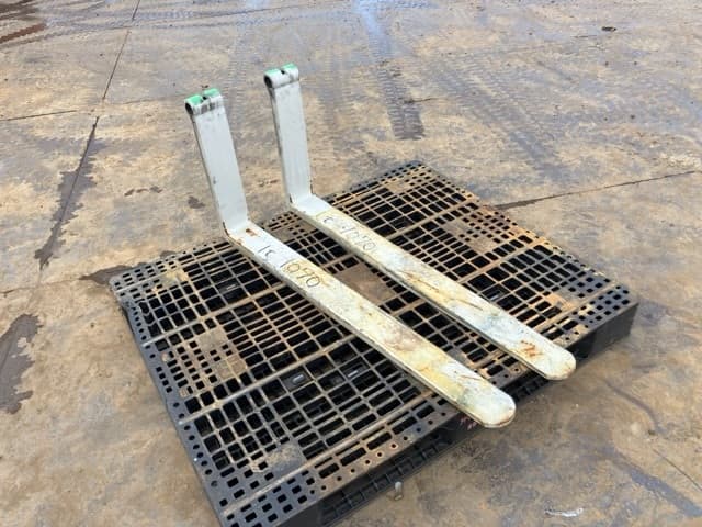 FORKLIFT NAIL — Auction (lot 8461-16562)