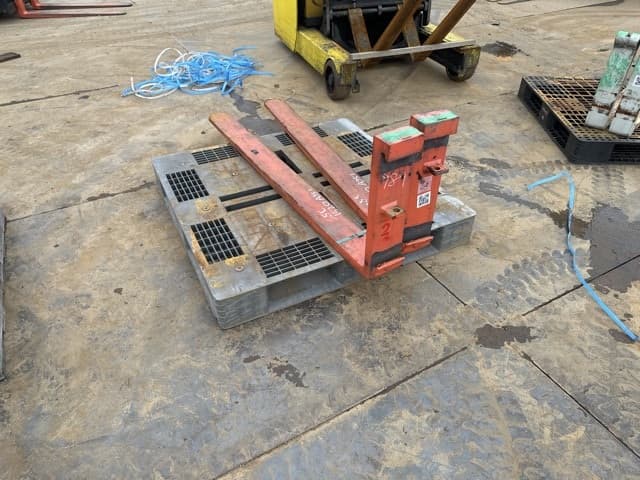 FORKLIFT NAIL — Auction (lot 8461-16565)