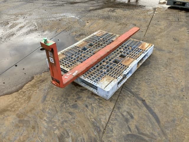 FORKLIFT NAIL — Auction (lot 8461-16568)