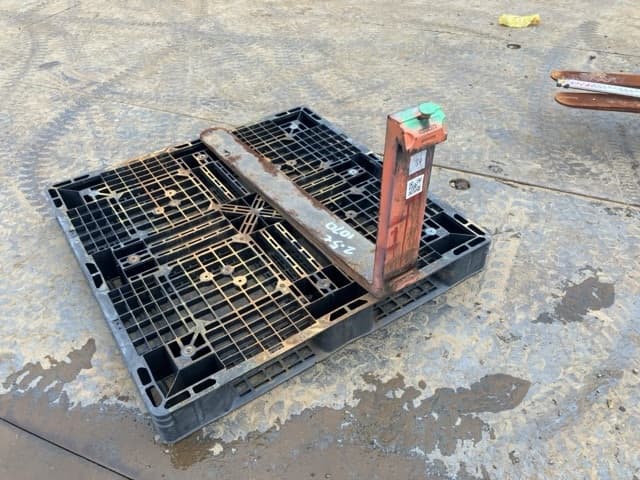 FORKLIFT NAIL — Auction (lot 8461-16569)