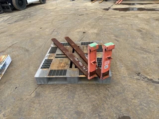 FORKLIFT NAIL — Auction (lot 8461-16573)