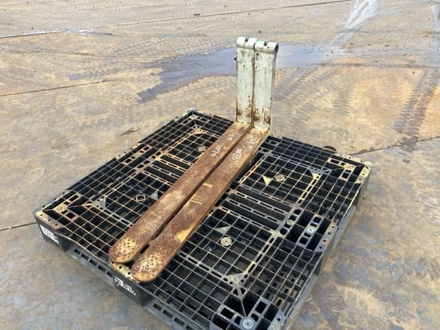 FORKLIFT NAIL — Auction (lot 8461-16574)
