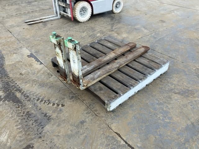 FORKLIFT NAIL — Auction (lot 8461-16575)