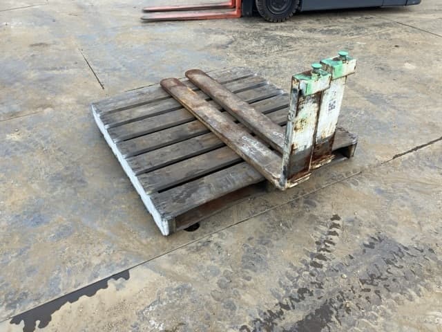FORKLIFT NAIL — Auction (lot 8461-16575)