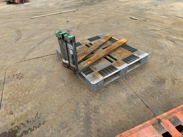 FORKLIFT NAIL — Auction (lot 8461-16580)