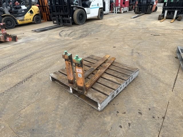 FORKLIFT NAIL — Auction (lot 8461-16581)