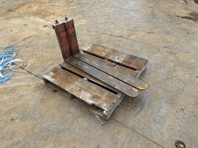 FORKLIFT NAIL — Auction (lot 8461-16582)