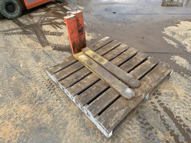 FORKLIFT NAIL — Auction (lot 8461-16583)