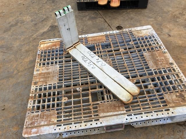FORKLIFT NAIL — Auction (lot 8461-16585)