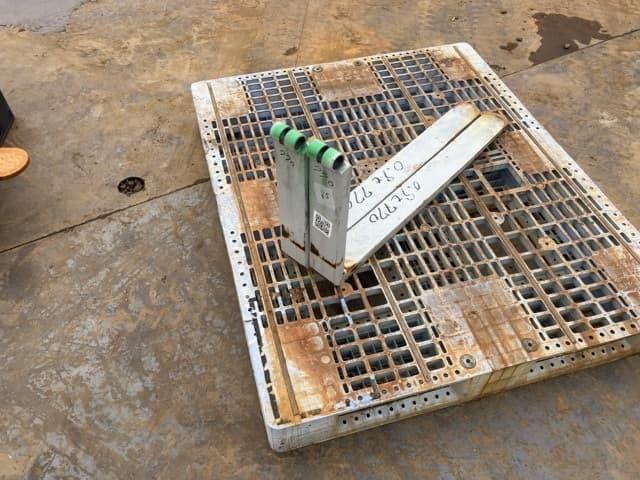FORKLIFT NAIL — Auction (lot 8461-16585)