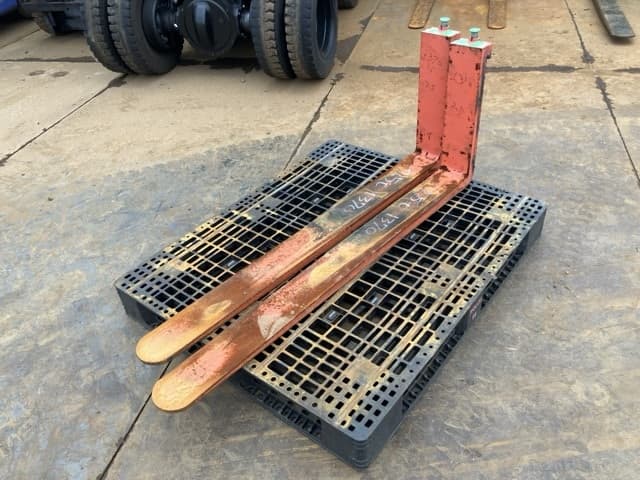 FORKLIFT NAIL — Auction (lot 8461-16588)