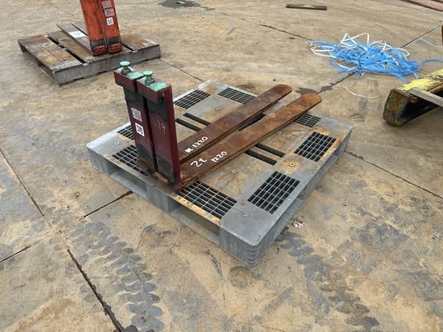 FORKLIFT NAIL — Auction (lot 8461-16590)