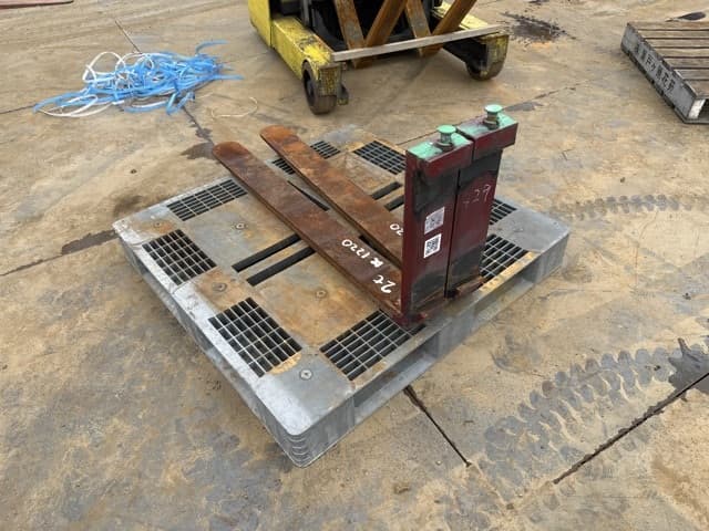 FORKLIFT NAIL — Auction (lot 8461-16590)