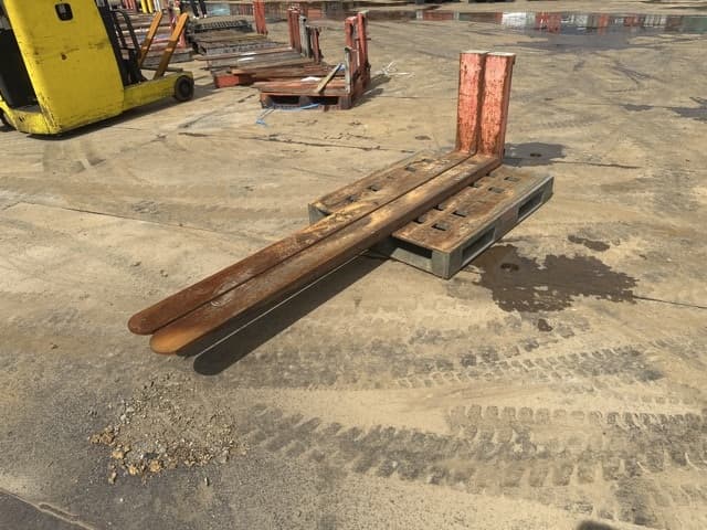 FORKLIFT NAIL — Auction (lot 8461-16591)