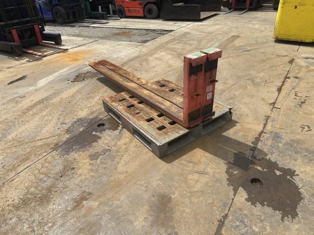 FORKLIFT NAIL — Auction (lot 8461-16591)