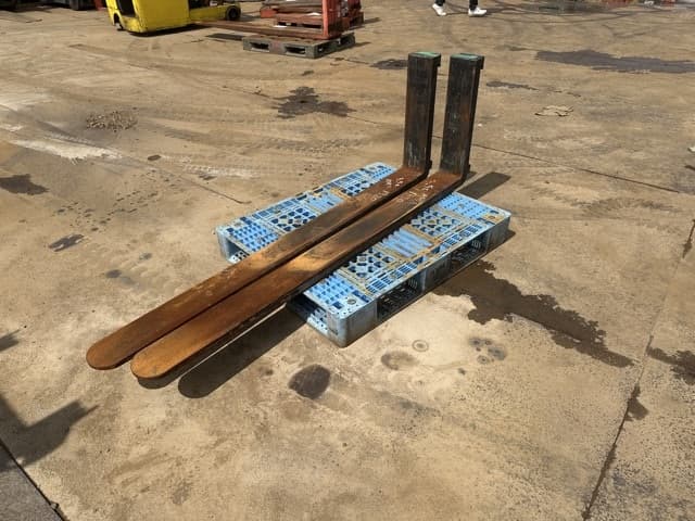 FORKLIFT NAIL — Auction (lot 8461-16592)