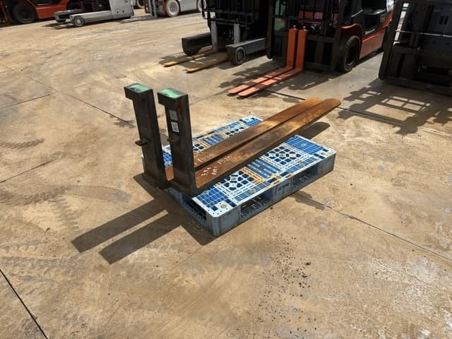FORKLIFT NAIL — Auction (lot 8461-16592)