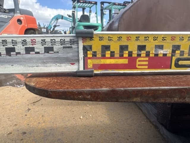 FORKLIFT NAIL — Auction (lot 8461-16597)