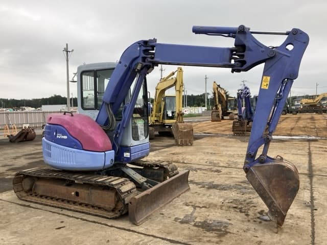 MINI EXCAVATOR — Auction (lot 8461-169)