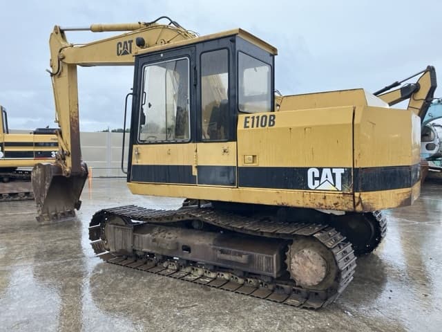 EXCAVATOR — Auction (lot 8461-171)