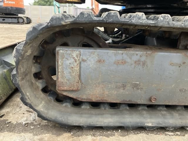 MINI EXCAVATOR — Auction (lot 8461-176)