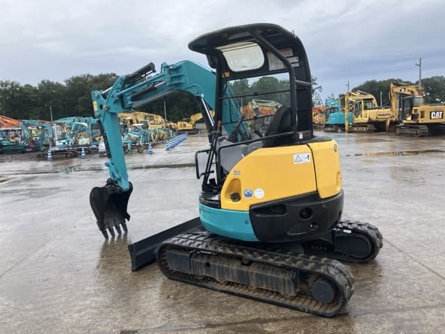 MINI EXCAVATOR — Auction (lot 8461-18)