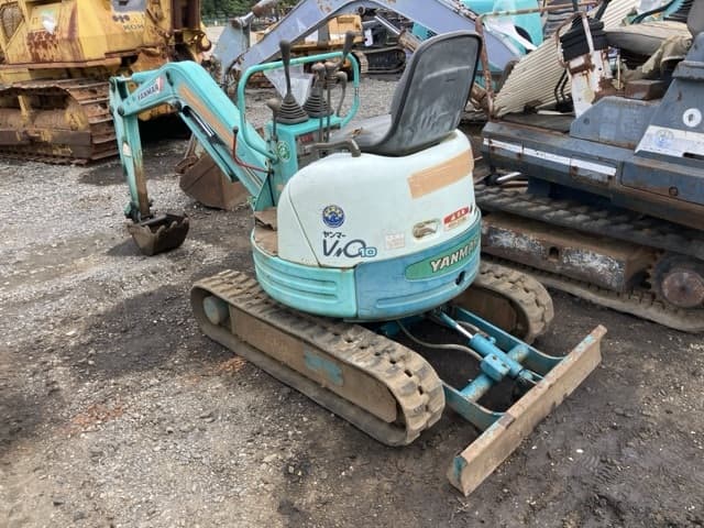 MINI EXCAVATOR — Auction (lot 8461-1816)