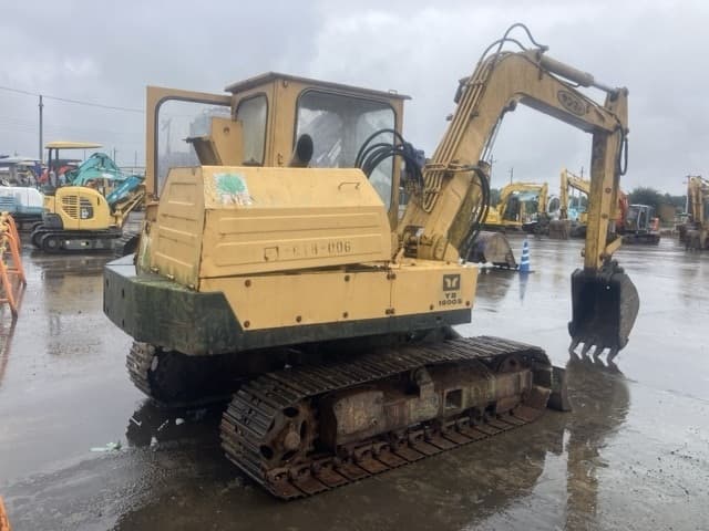 MINI EXCAVATOR — Auction (lot 8461-1817)