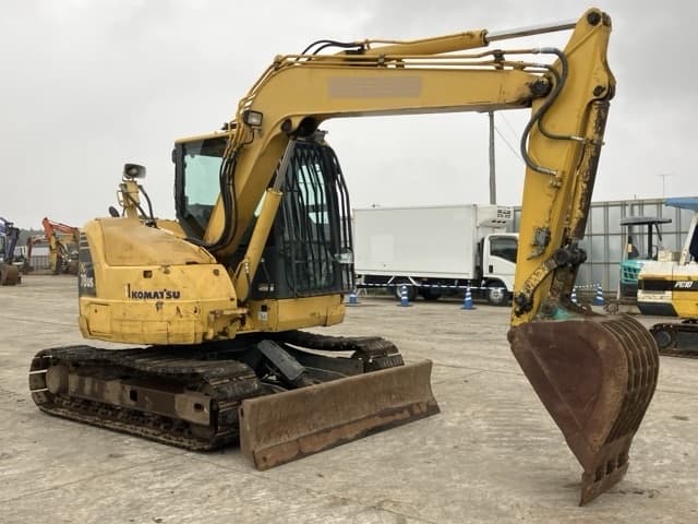 EXCAVATOR — Auction (lot 8461-182)