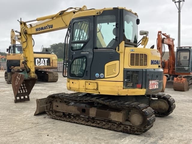EXCAVATOR — Auction (lot 8461-182)