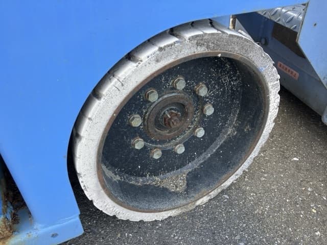 AERIAL WORK PLATFORM — Auction (lot 8461-1821)