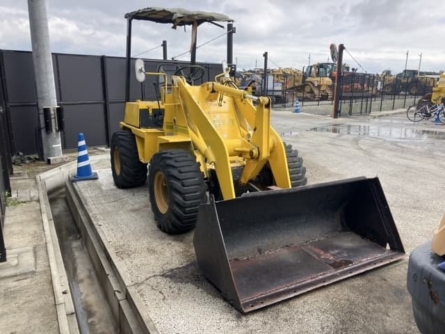 MINI WHEEL LOADER — Auction (lot 8461-1823)