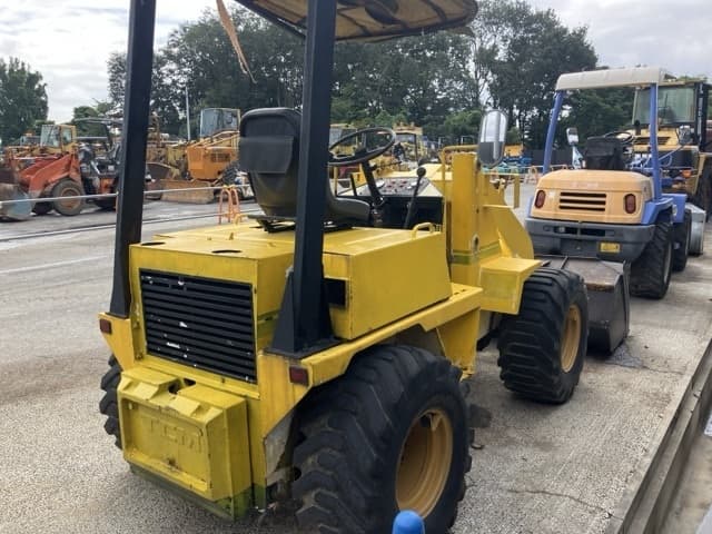 MINI WHEEL LOADER — Auction (lot 8461-1823)