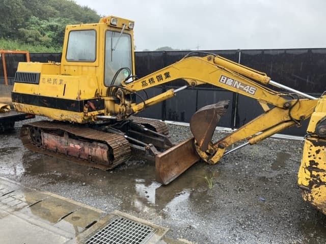 MINI EXCAVATOR — Auction (lot 8461-1830)