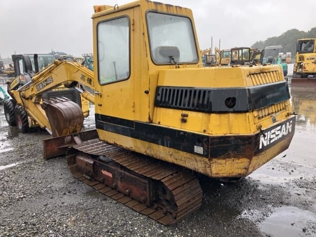 MINI EXCAVATOR — Auction (lot 8461-1830)