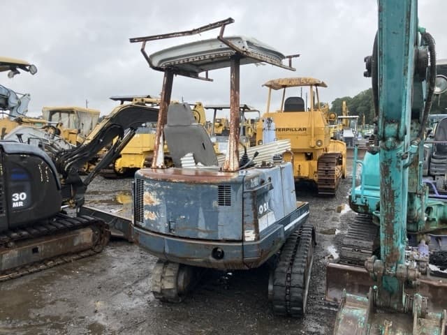 MINI EXCAVATOR — Auction (lot 8461-1834)