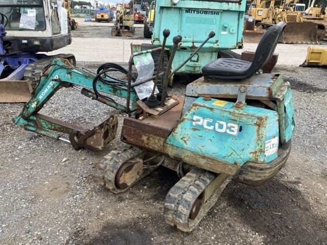 MINI EXCAVATOR — Auction (lot 8461-1836)