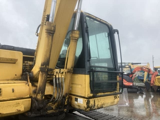 EXCAVATOR — Auction (lot 8461-186)