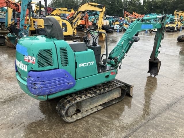 MINI EXCAVATOR — Auction (lot 8461-194)