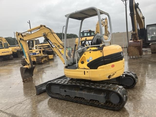 MINI EXCAVATOR — Auction (lot 8461-196)