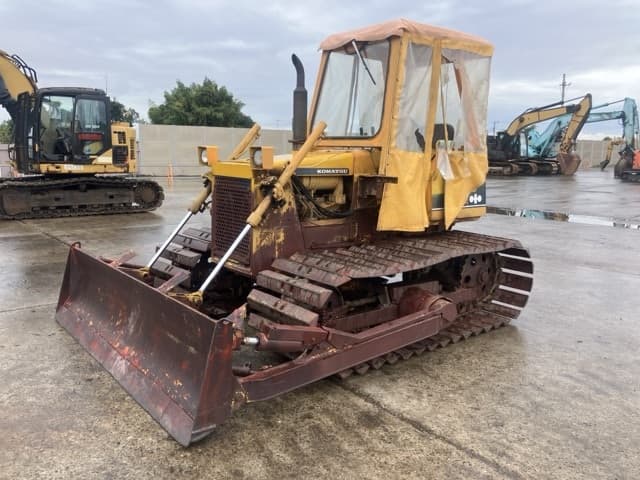 Bulldozer — Auction (lot 8461-2)