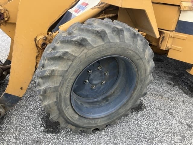 MINI WHEEL LOADER — Auction (lot 8461-20)