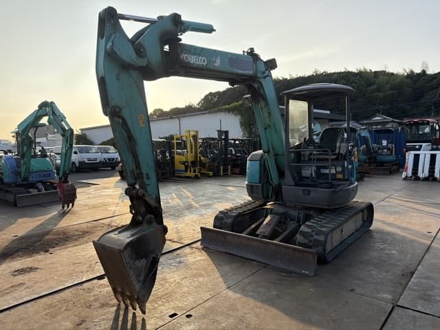 MINI EXCAVATOR — Auction (lot 8461-20001)