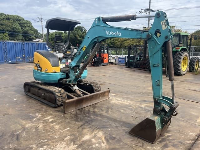 MINI EXCAVATOR — Auction (lot 8461-20002)