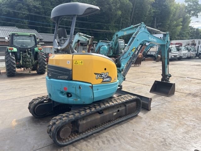 MINI EXCAVATOR — Auction (lot 8461-20002)