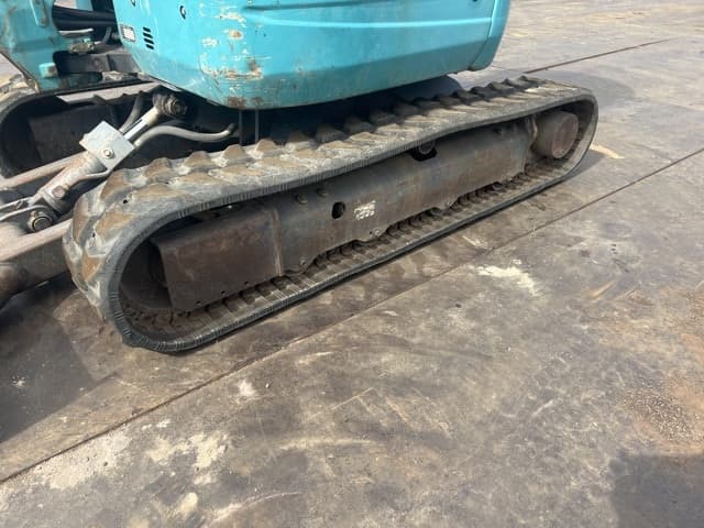 MINI EXCAVATOR — Auction (lot 8461-20002)
