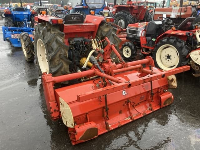 Tractor — Auction (lot 8461-2006)