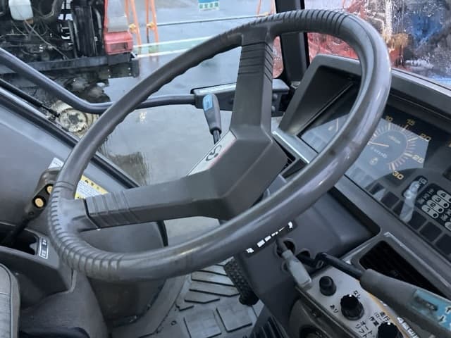 Tractor — Auction (lot 8461-2009)