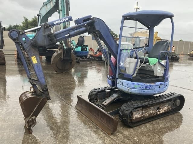 MINI EXCAVATOR — Auction (lot 8461-201)